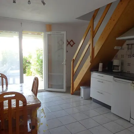 Au Barcares: Piscine, Parking, 2 Chambres, Terrasse Plein Sud, Proche Et Commodites - Fr-1-782-22