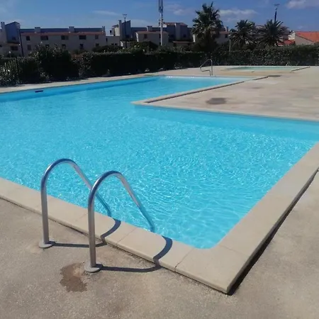 Au Barcares: Piscine, Parking, 2 Chambres, Terrasse Plein Sud, Proche Et Commodites - Fr-1-782-22 Le Barcarès
