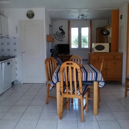 Willa Au Barcares: Piscine, Parking, 2 Chambres, Terrasse Plein Sud, Proche Et Commodites - Fr-1-782-22 Le Barcarès